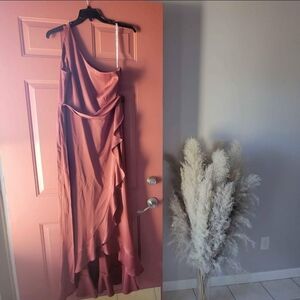 David's Bridal One-Shoulder Satin Dress Size 16